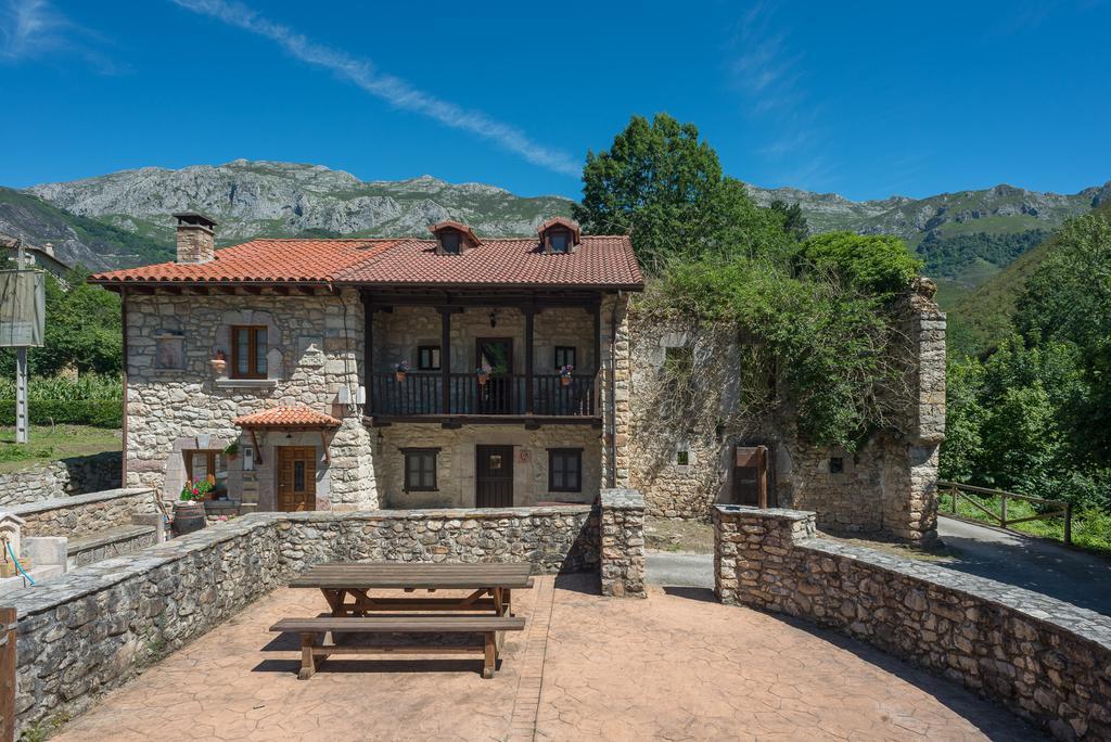 Casas Rurales La Tahona De Besnes Guest House Alles Екстериор снимка