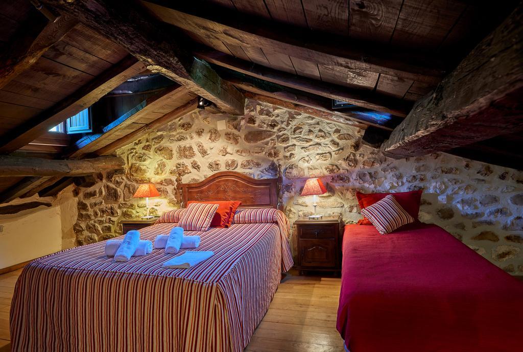 Casas Rurales La Tahona De Besnes Guest House Alles Екстериор снимка