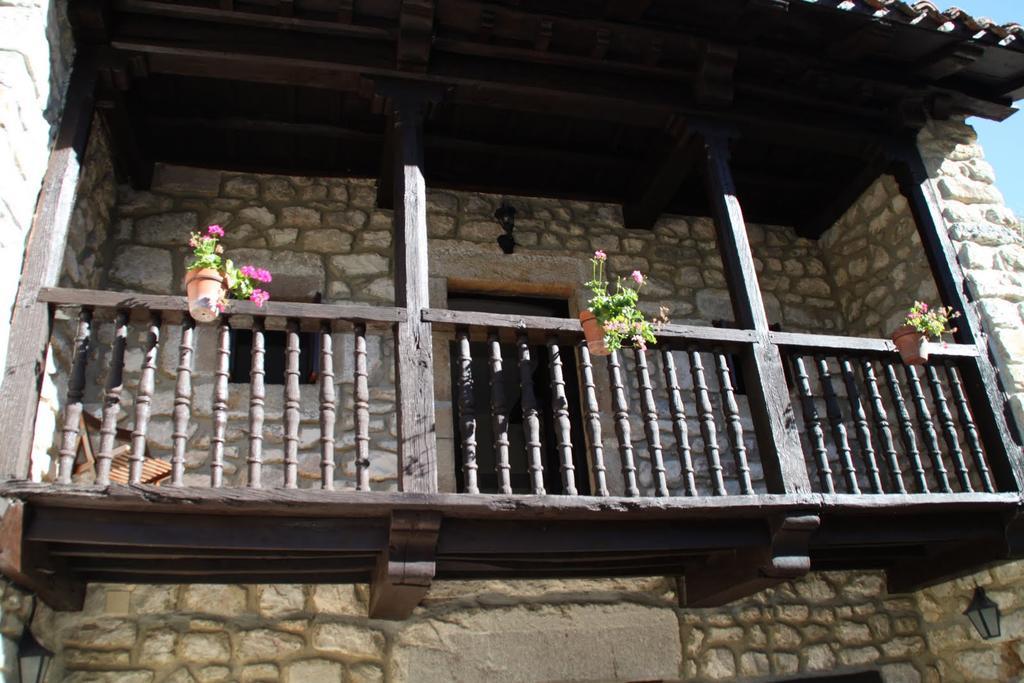 Casas Rurales La Tahona De Besnes Guest House Alles Екстериор снимка