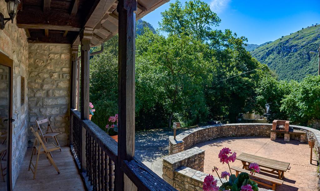 Casas Rurales La Tahona De Besnes Guest House Alles Екстериор снимка