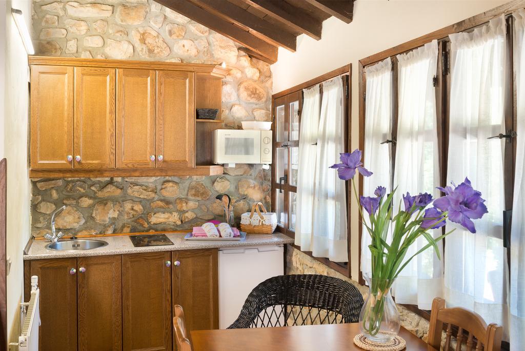 Casas Rurales La Tahona De Besnes Guest House Alles Екстериор снимка