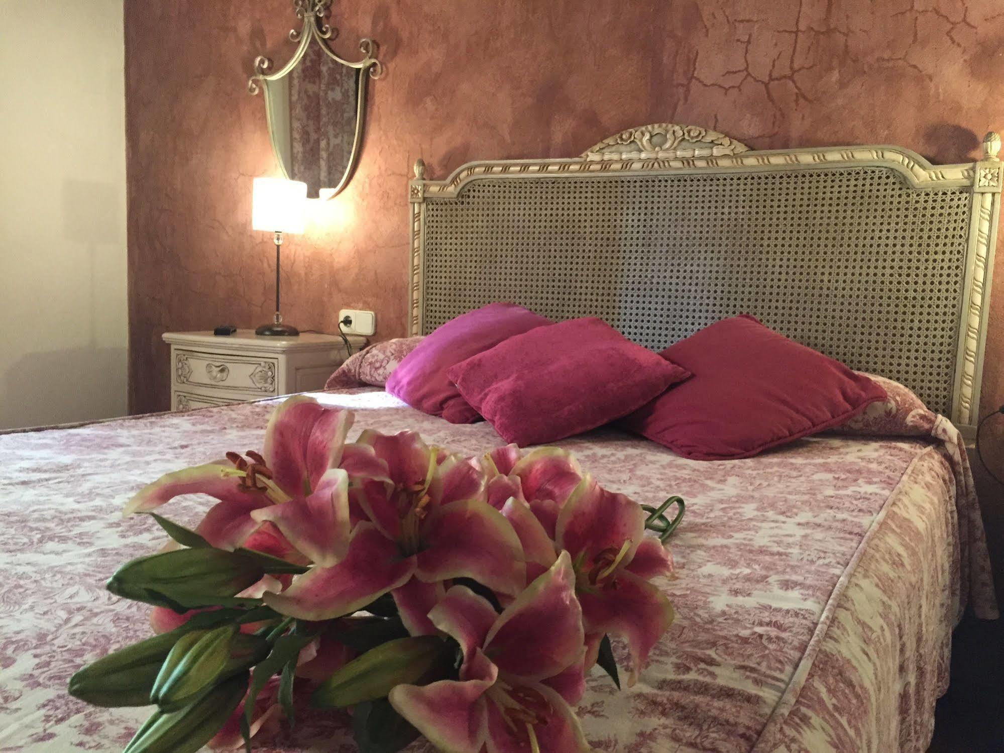 Casas Rurales La Tahona De Besnes Guest House Alles Екстериор снимка