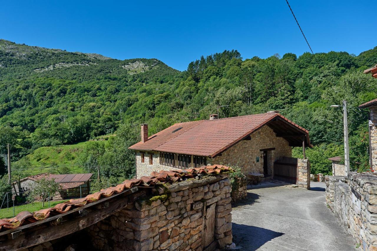 Casas Rurales La Tahona De Besnes Guest House Alles Екстериор снимка
